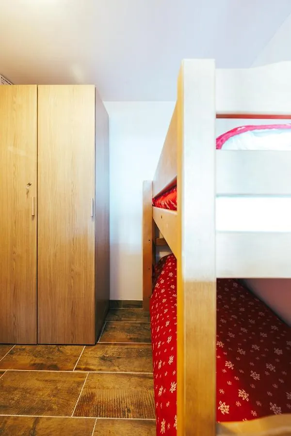 Mystic Mountain Apartment شاروس