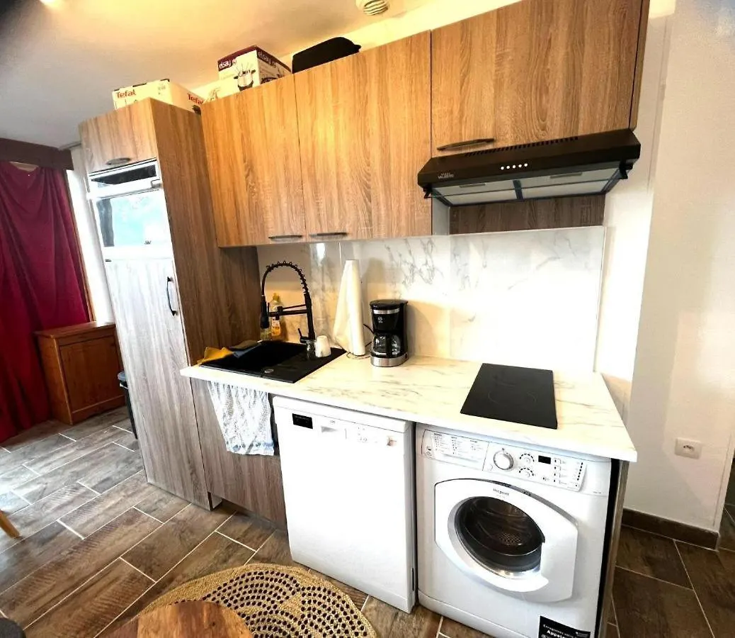 Mystic Mountain Apartment شاروس